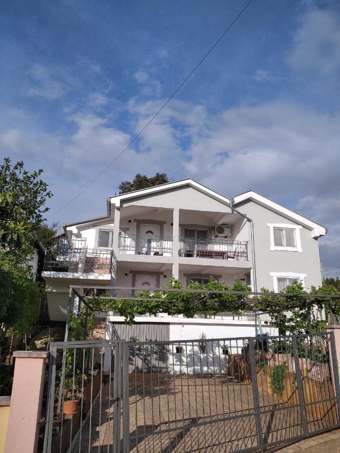 Aparttoni Dobra Voda Zewnętrze zdjęcie